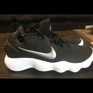 Nike Hyperdunk 2017 Low TB Women’s Size 7.5